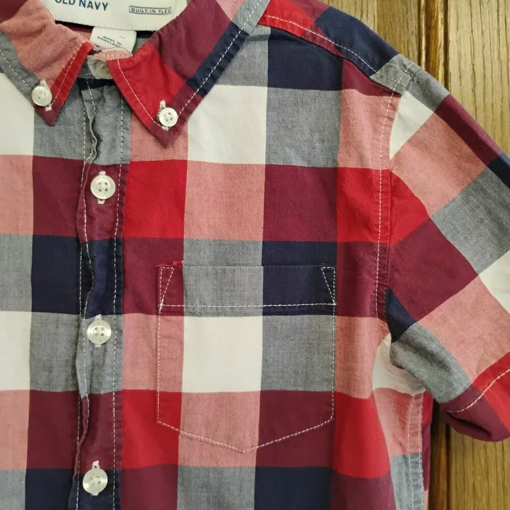 Old Navy Red White Plaid Short Sleeve Button Down Shirt Size S